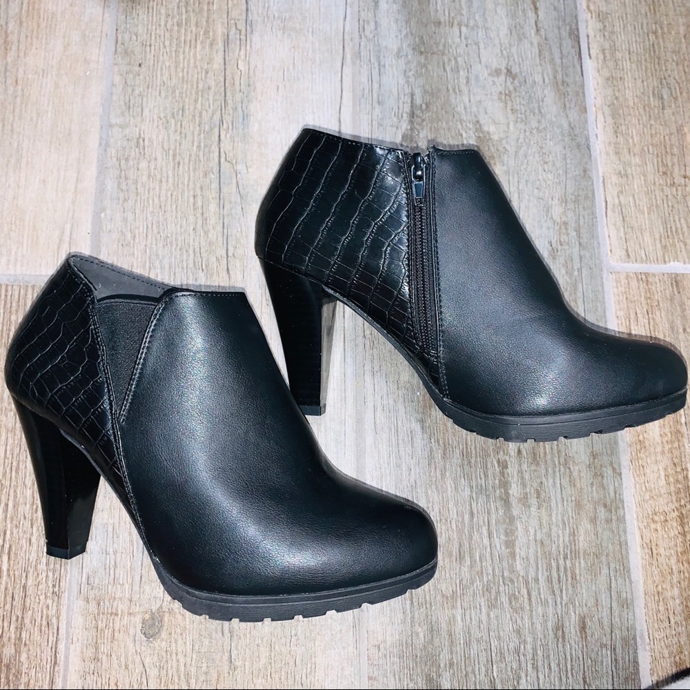 Black Heel boots